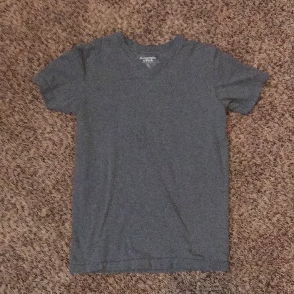 Men’s Abercrombie & Fitch V Neck T-shirt Small